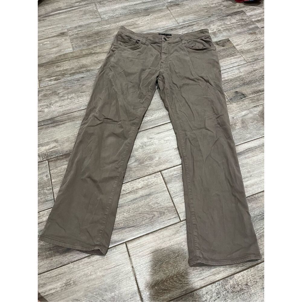 Mavi Khaki Jeans Zach Style Relaxed Straight Leg Pockets Mens Jeans Size 36x30